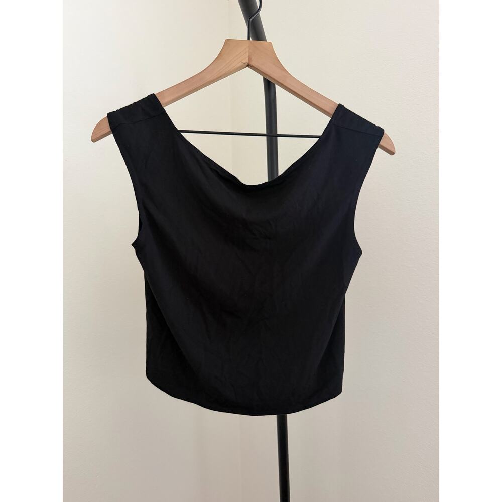 New O.P.T black crop top open back top size M - Picture 2 of 5